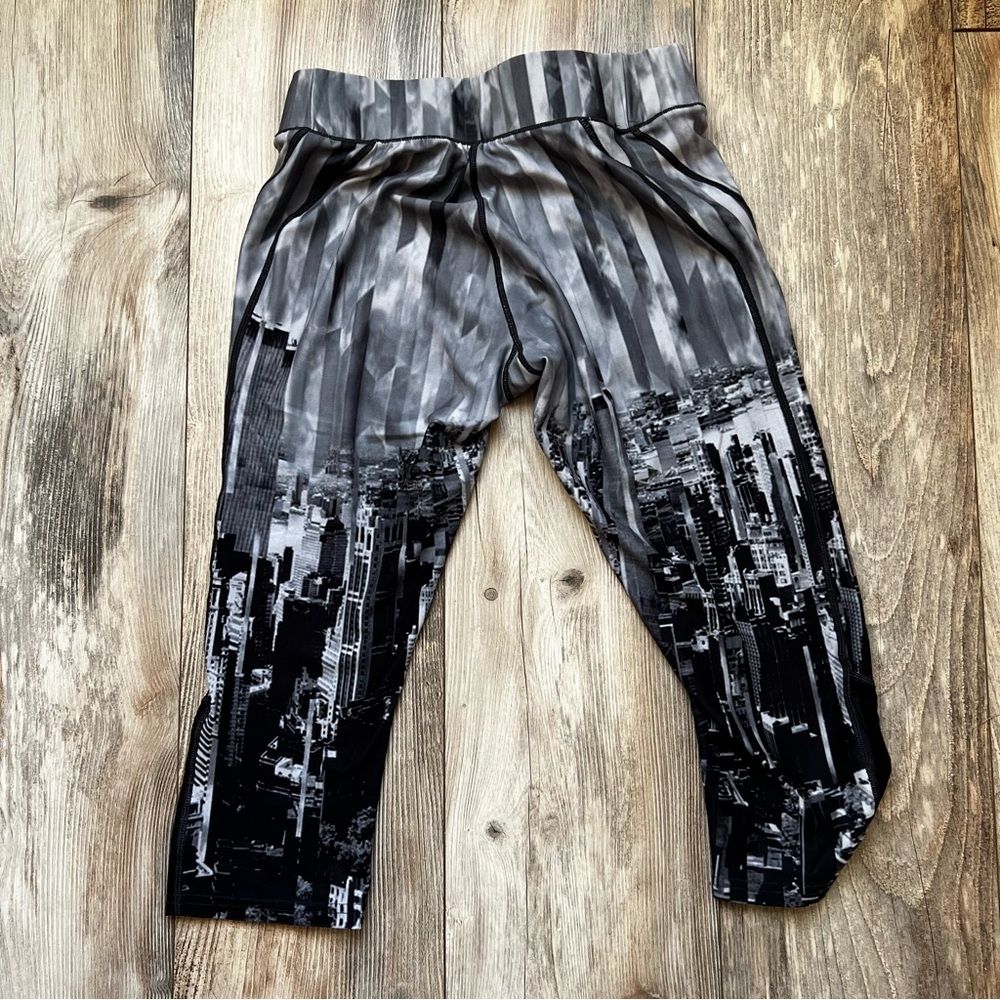 Reebok workout capri